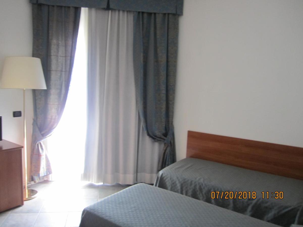 Adelphi Room & Breakfast Ferrara Eksteriør bilde